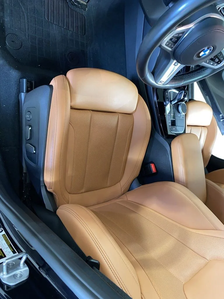Used 2024 Carbon Black Metallic BMW xDrive30i image 9