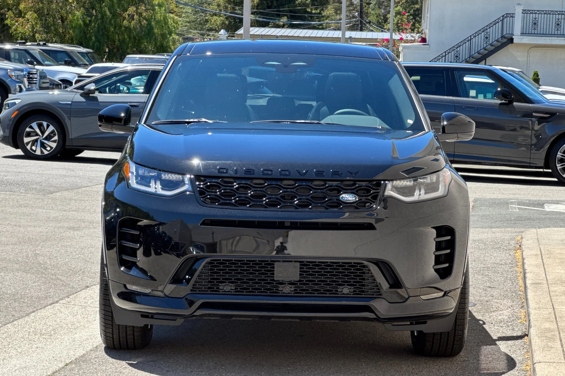 New 2026 Santorini Black Land Rover Landmark image 10