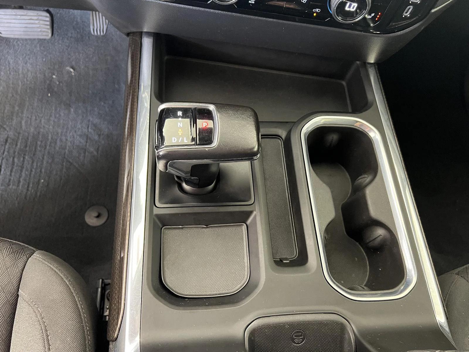 Used 2022 SUMMIT WHITE Chevrolet LT Trail Boss image 19