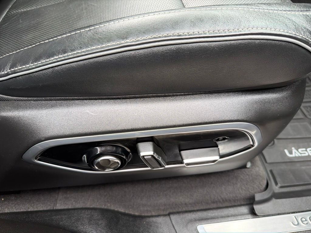 Used 2021 Gray Jeep Overland image 37