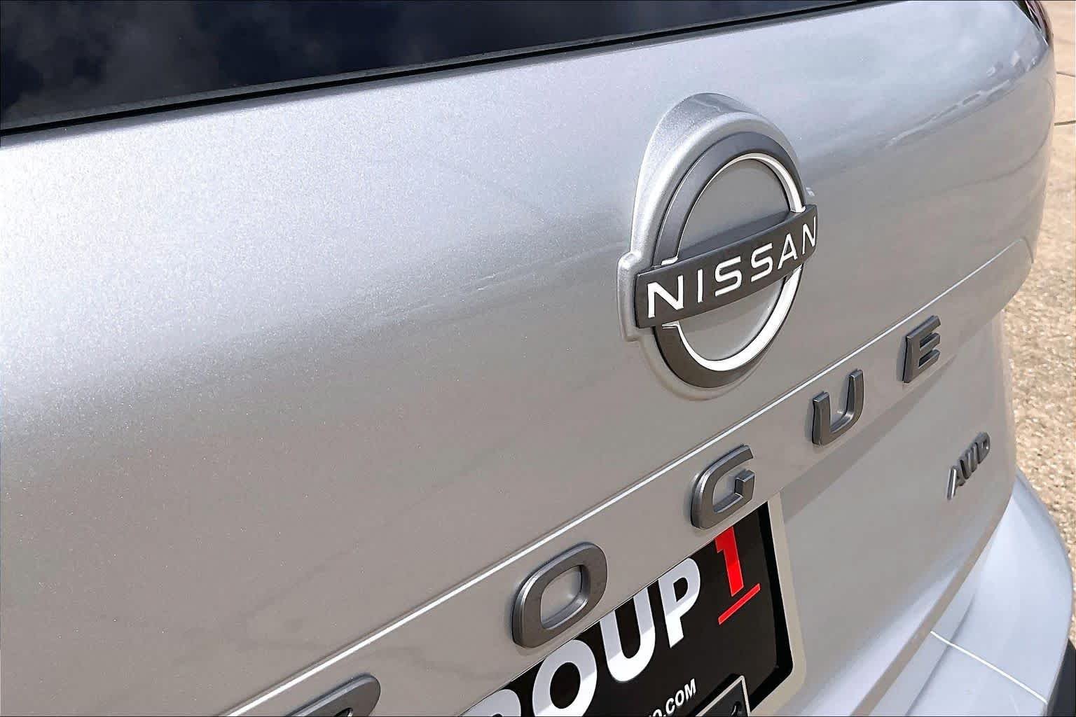 Used 2024 Brilliant Silver Metallic Nissan S image 31