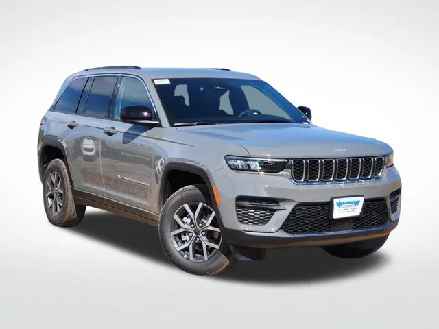 2027 Jeep Grand Cherokee Laredo