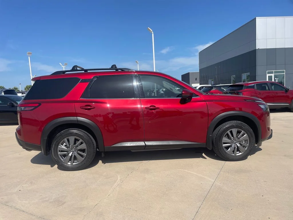 Used 2025 Red Nissan SV image 6
