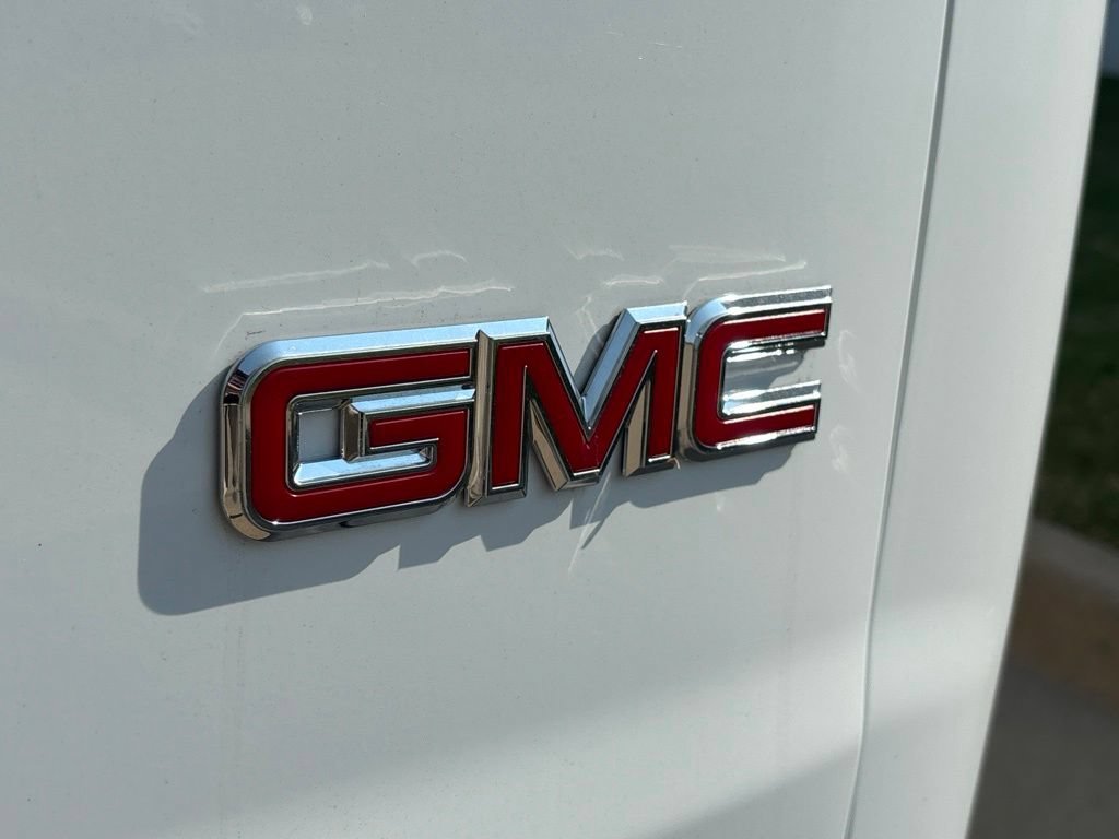 2026 GMC Savana Cargo Work Van - Photo 9