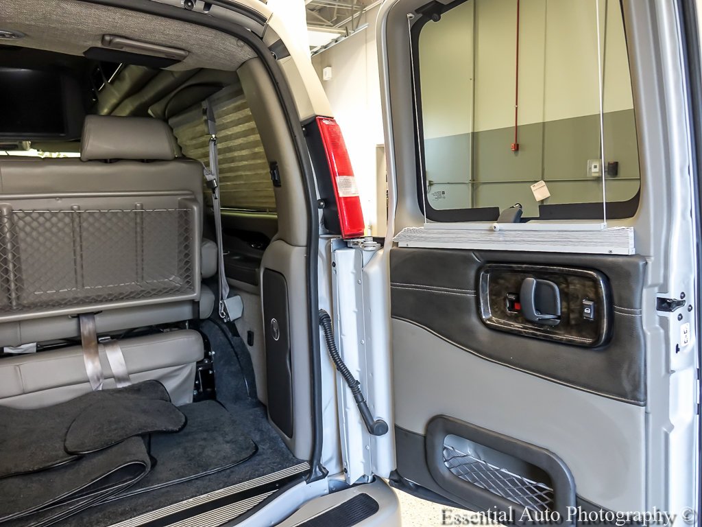 2023 Chevrolet Express Cargo Work Van - Photo 16
