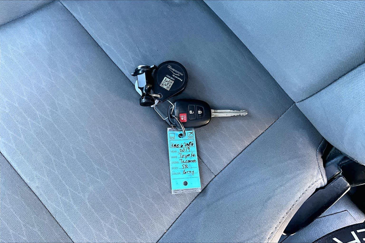 Used 2019 Magnetic Gray Metallic Toyota SR image 15