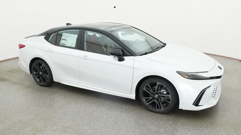 New 2026 Wind Chill Pearl with Midnight Black Metallic roof Toyota XSE image 12