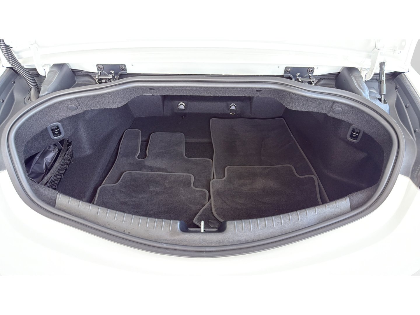 Certified Used 2026 Polar White Mercedes-Benz CLE 300 image 11