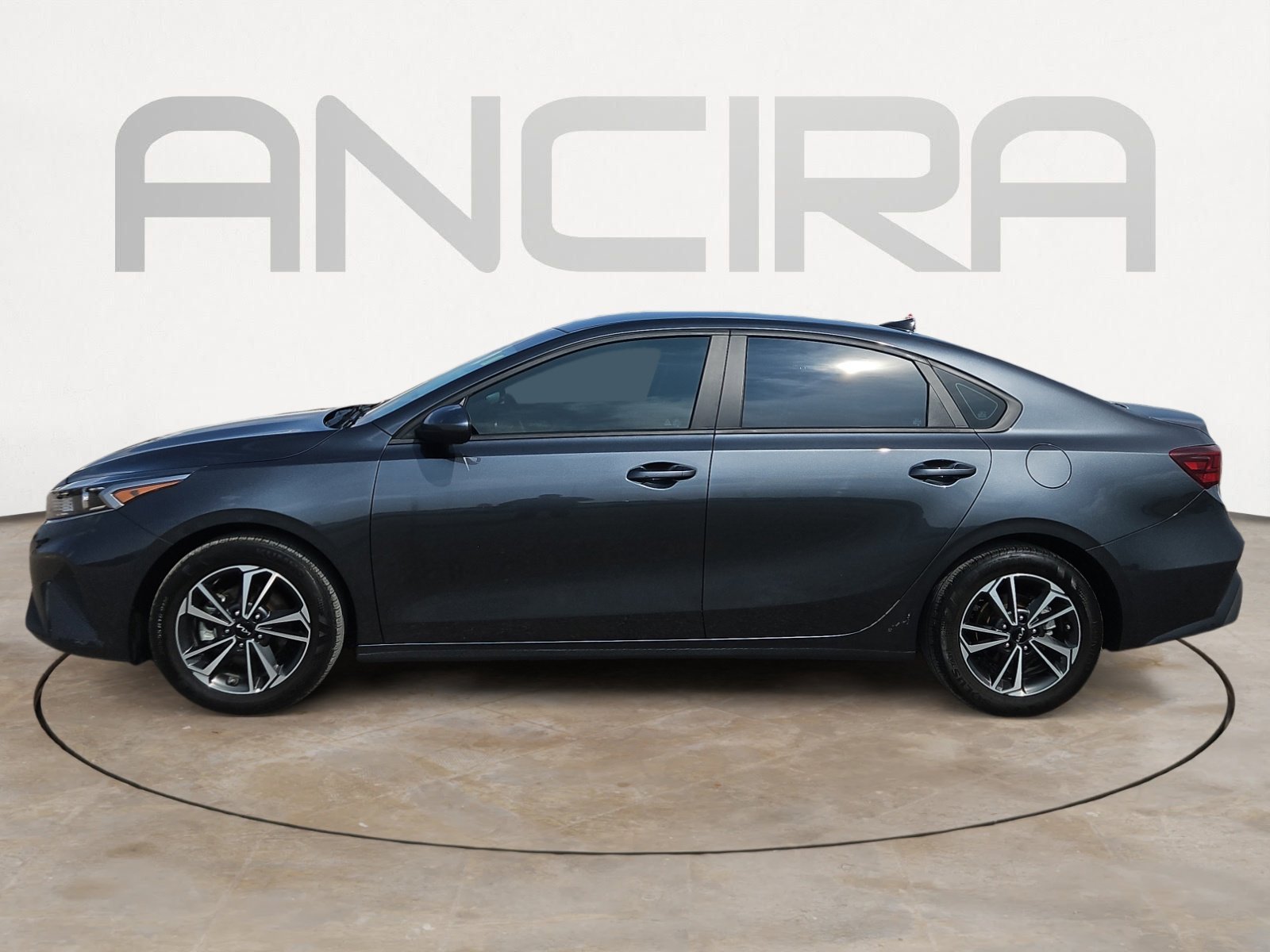 Used 2024 Gravity Gray Kia LXS image 6