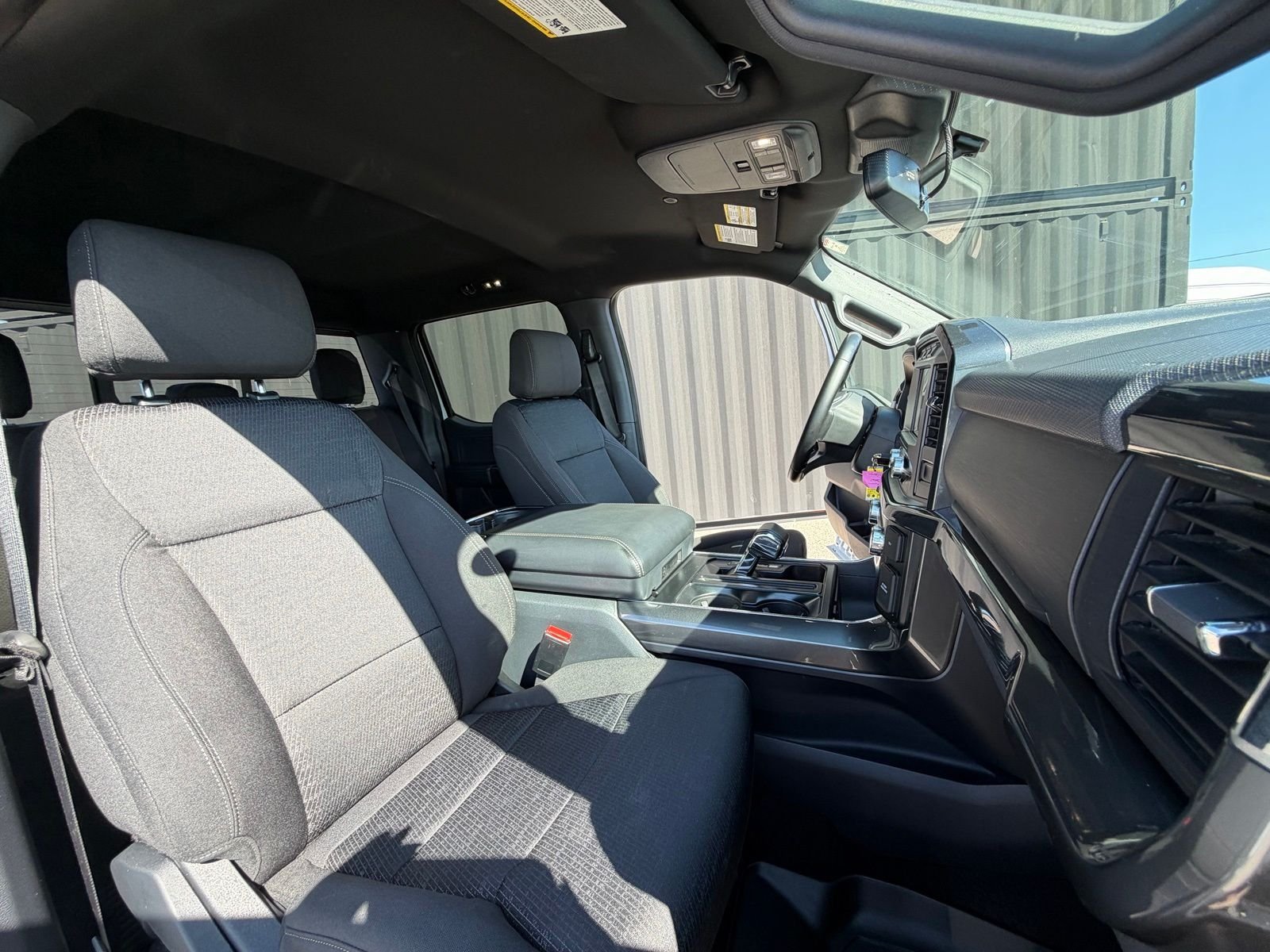 Used 2023 White Ford XLT image 33