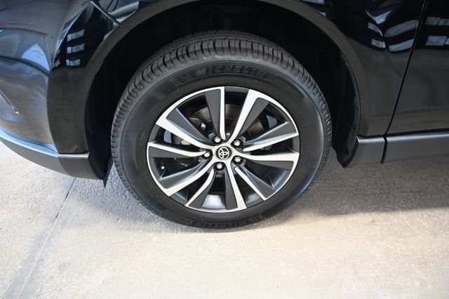 2022 Toyota Venza LE - Photo 31