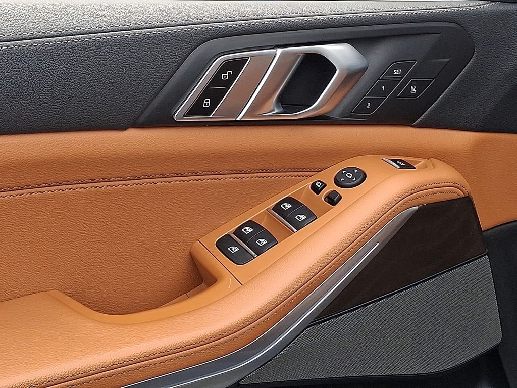 Used 2022 Blue BMW M50i image 13