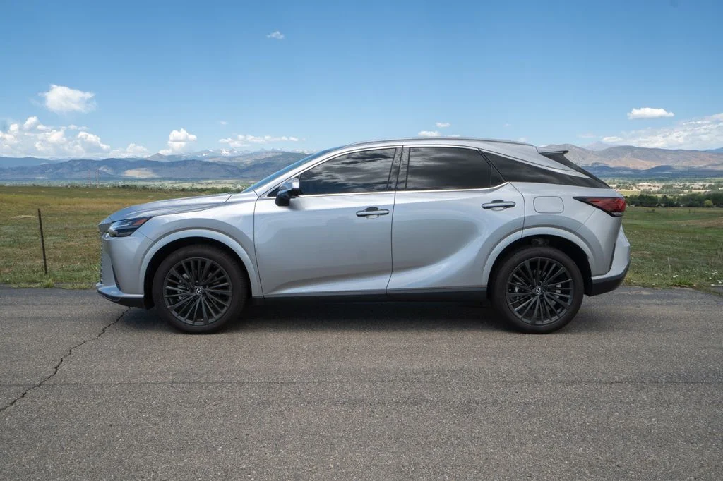 Used 2024 Silver Lexus 350h Premium image 2