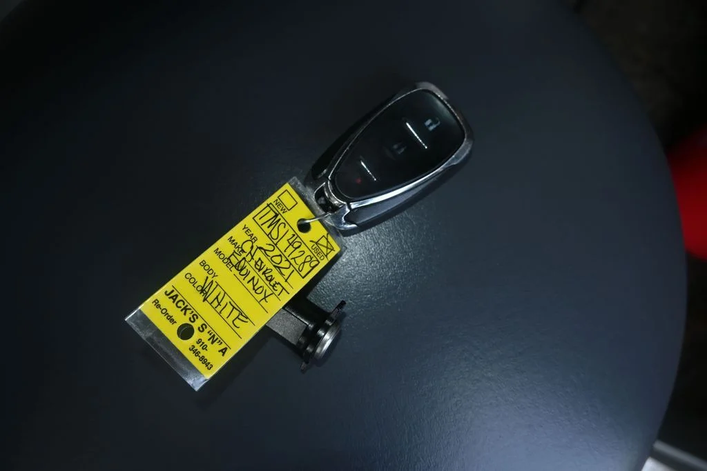 Used 2021 Summit White Chevrolet LS image 30