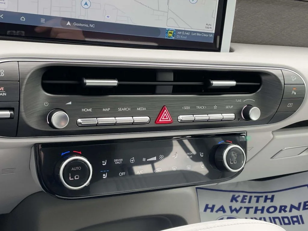 New 2026 Red Hyundai SEL Premium image 28