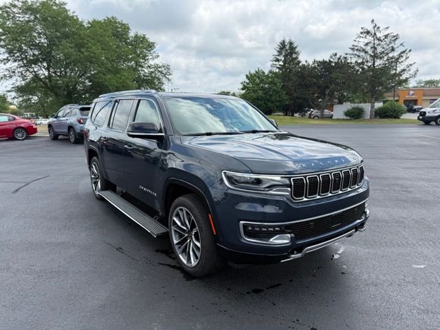 Used 2024  Jeep Series III image 6