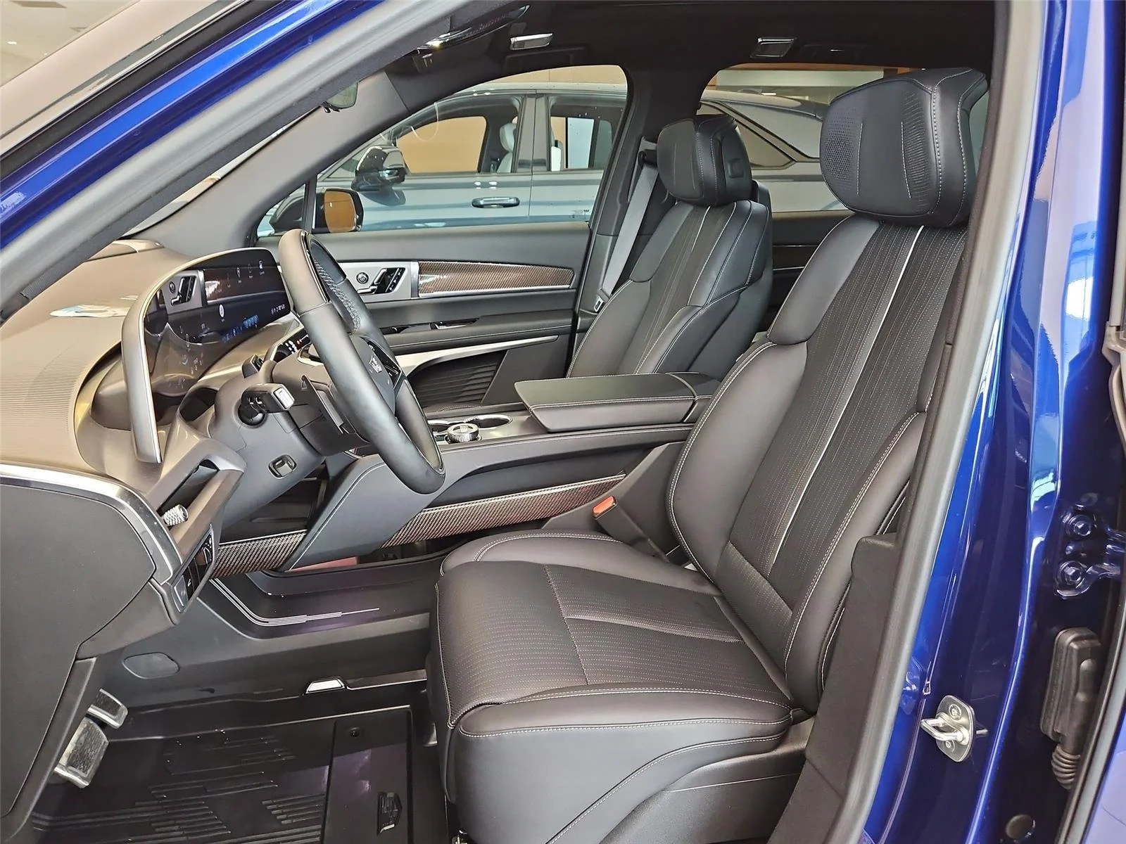 2026 Cadillac VISTIQ Sport - Photo 22