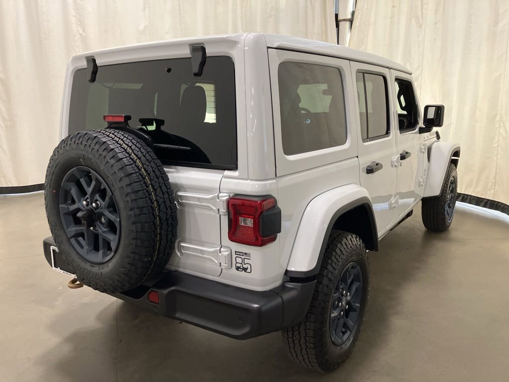 New 2026 Bright White Clear-Coat Exterior Paint Jeep 85th Anniversary image 25
