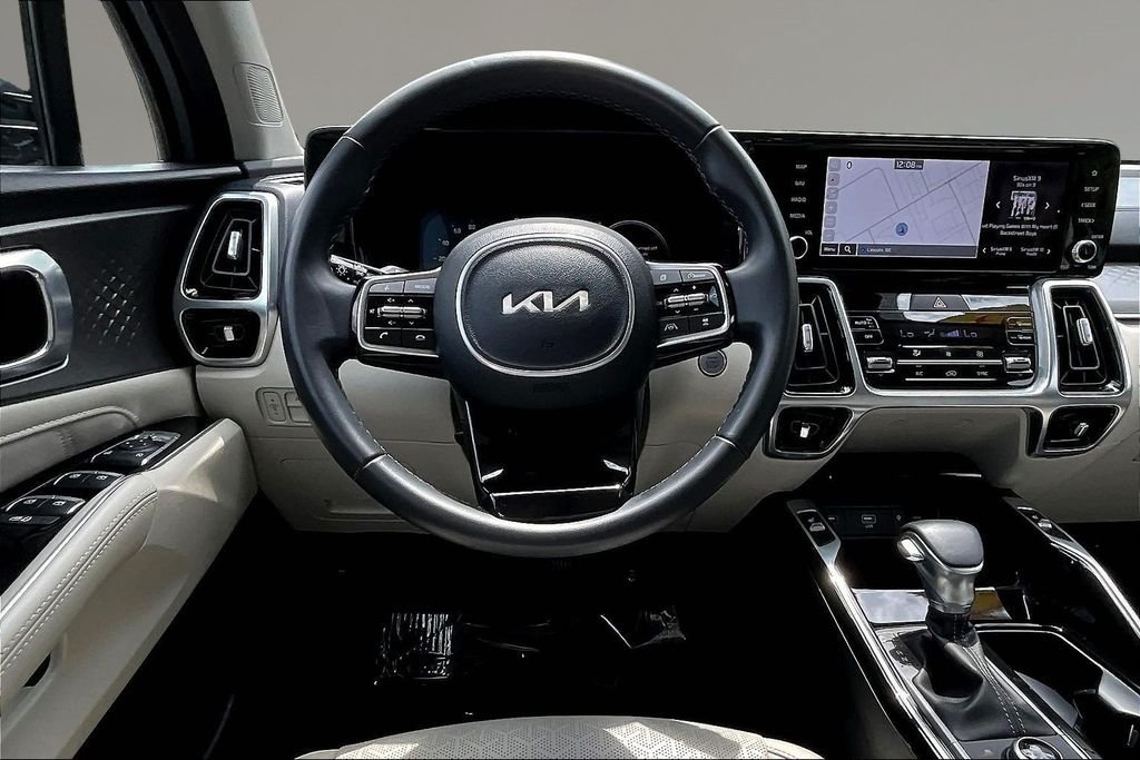 Used 2023 Wolf Gray Kia SX image 8