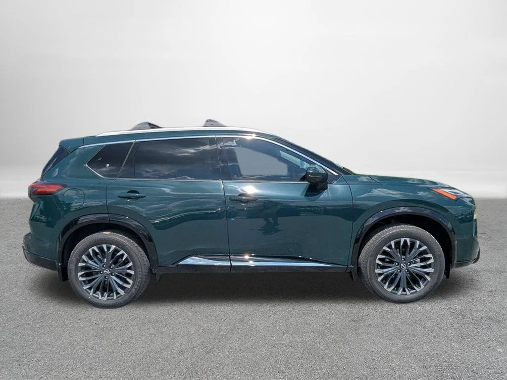 New 2026 Black Nissan Platinum image 2
