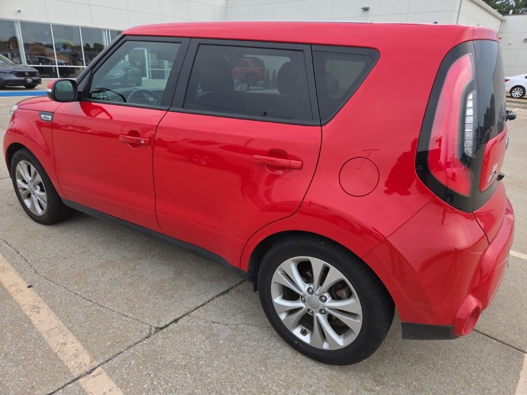 Used 2016 Inferno Red Kia Exclaim image 21