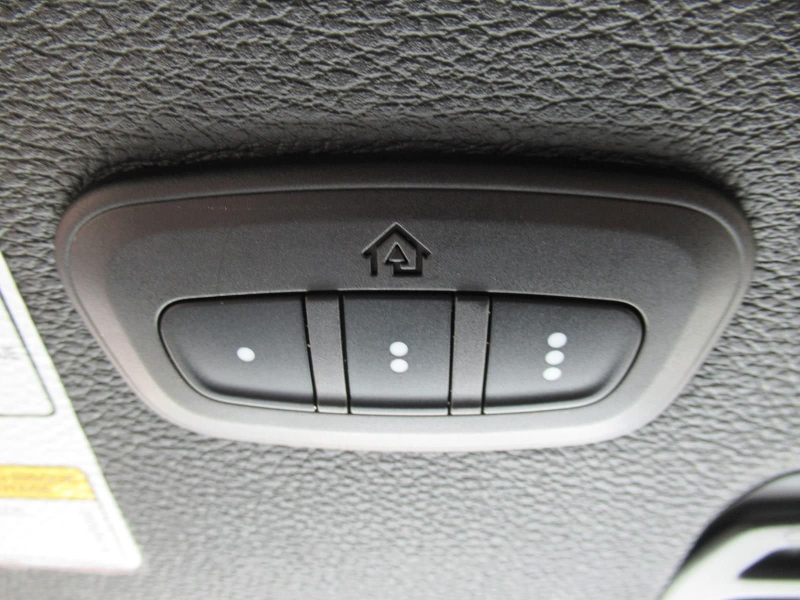 Used 2020 White Jeep Sport image 30