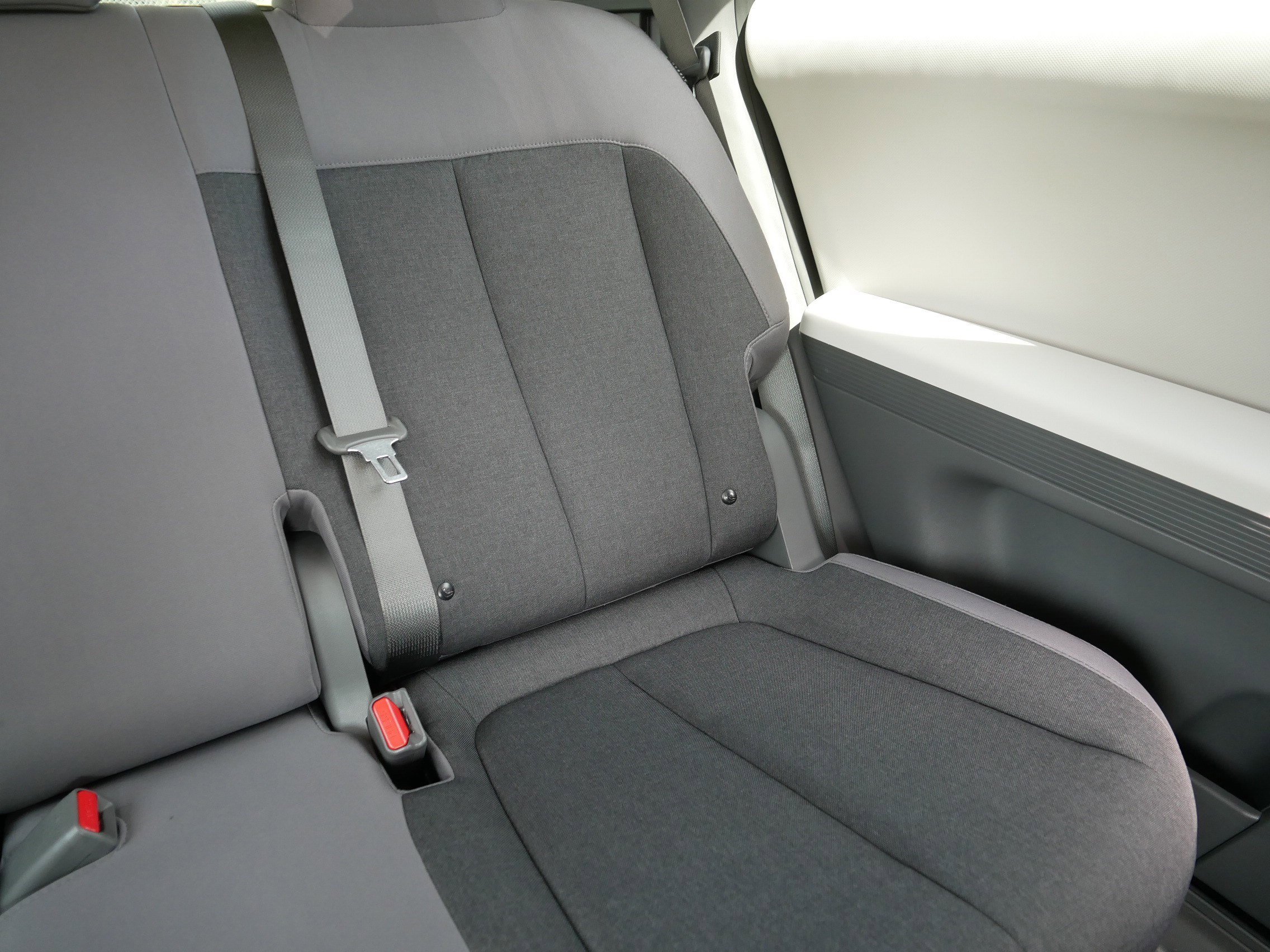 Used 2024 Abyss Black Hyundai SEL image 14