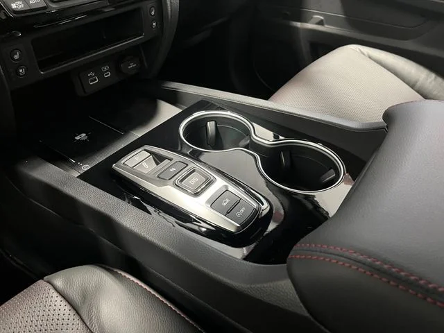 New 2026 Platinum White Pearl Honda Black Edition image 22