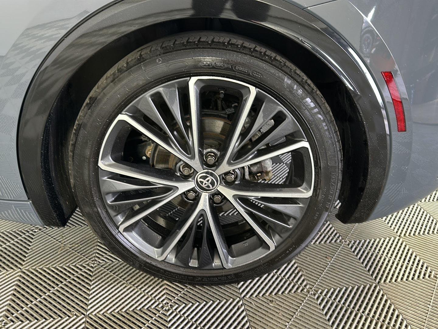 Used 2023 Guardian Gray Toyota XLE image 9