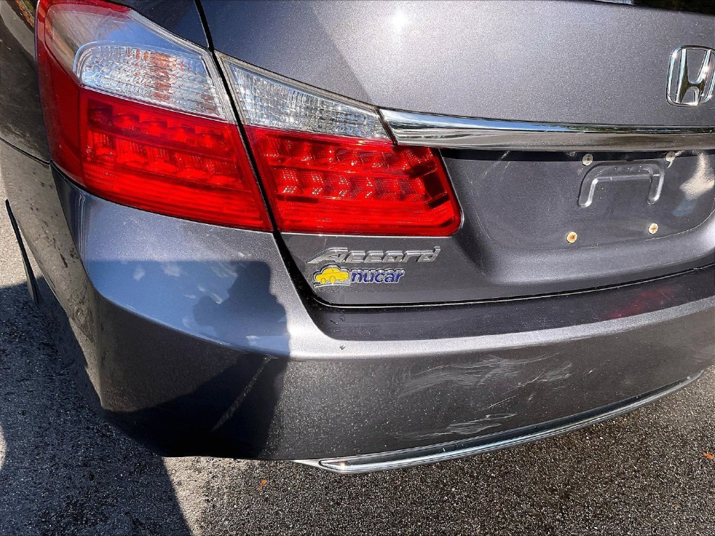 Used 2013 Gray Honda EX-L image 29