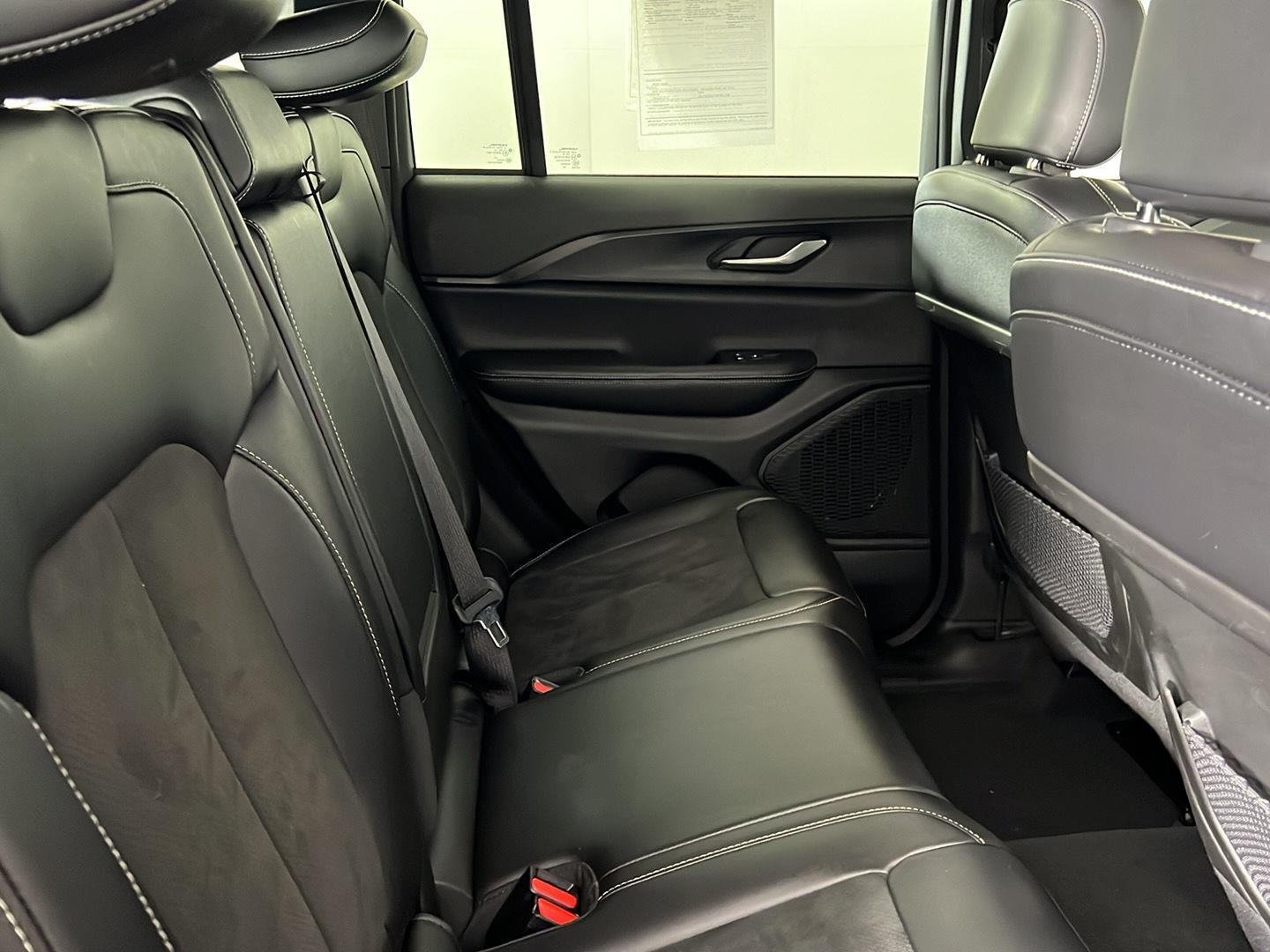 Used 2024 Velvet Red Pearlcoat Jeep Altitude X image 13
