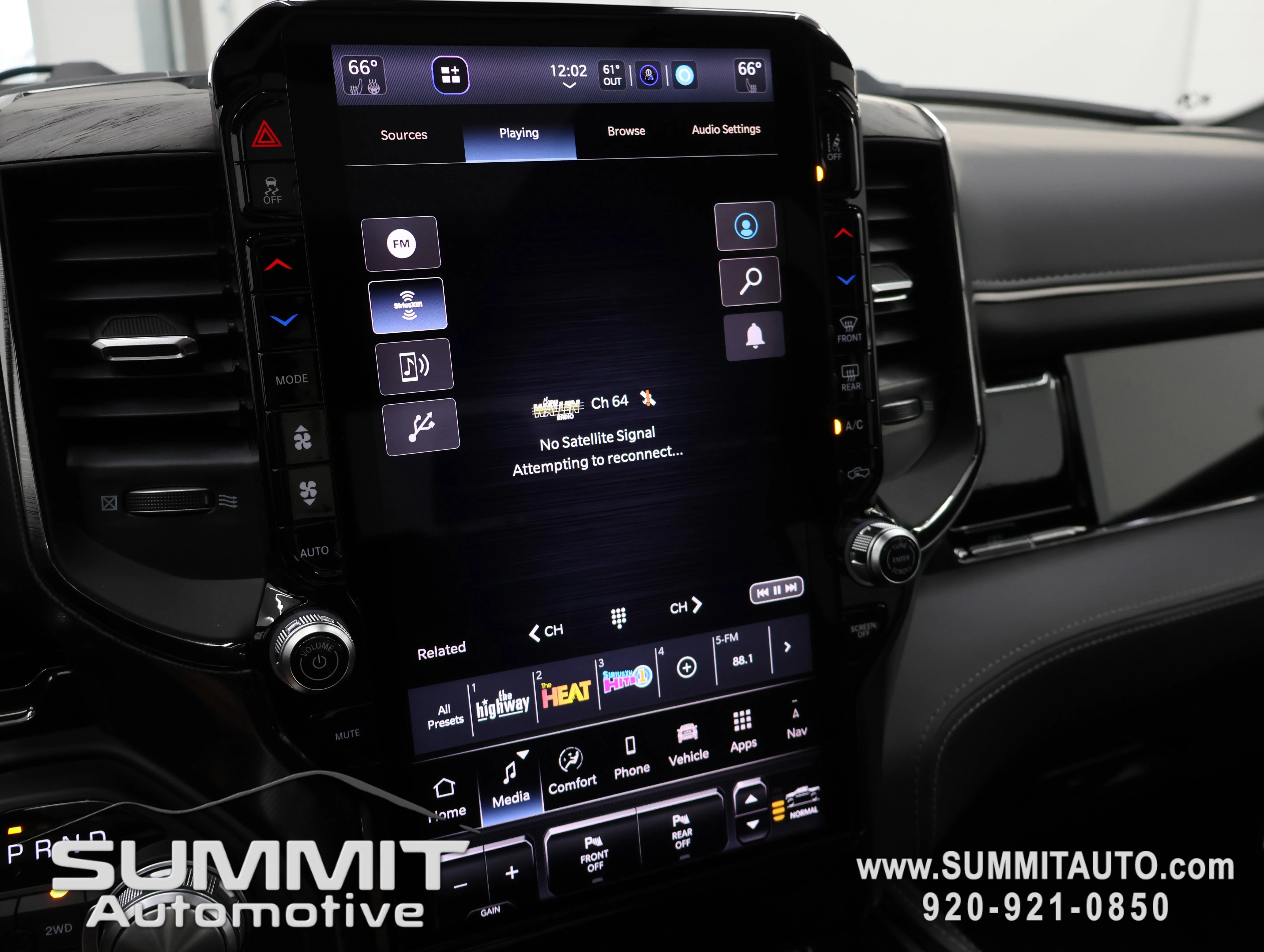 New 2026 Diamond Black Crystal Pearl-Coat Exterior Paint RAM Limited image 60