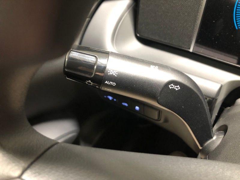 New 2026 White Hyundai SEL AWD image 21