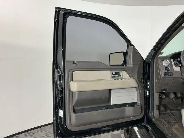 Used 2010  Ford XLT image 12