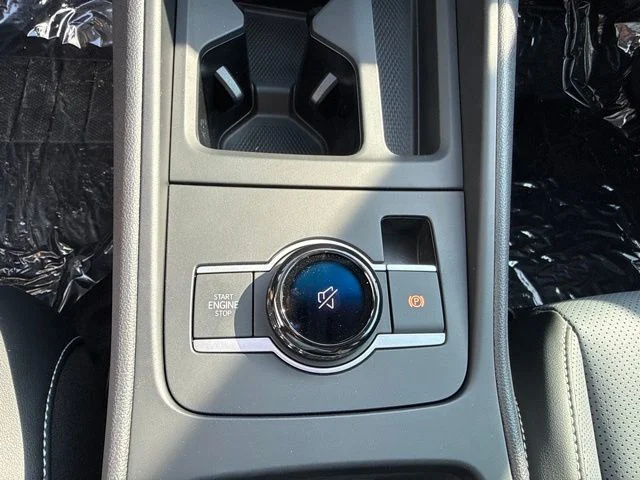New 2026 Pure White Volkswagen SE image 23