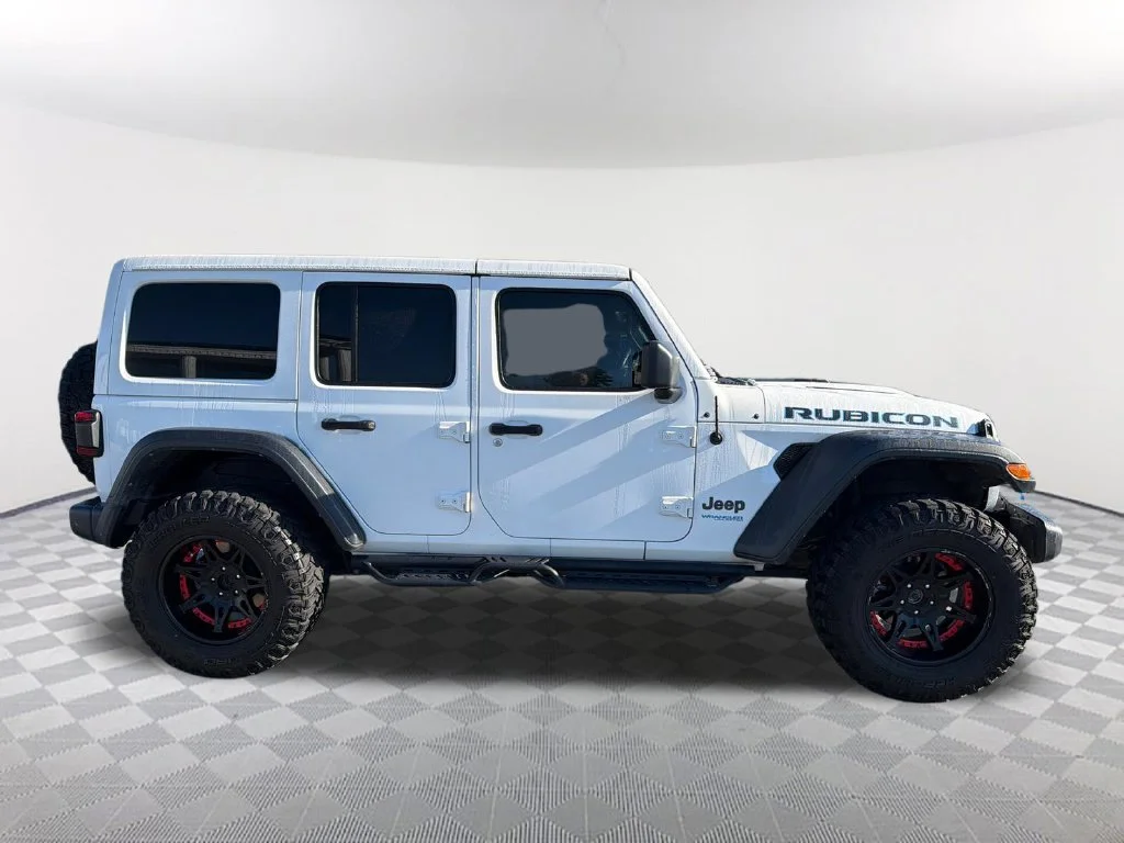 Used 2022 White/off-white Jeep Unlimited Rubicon 4xe image 4