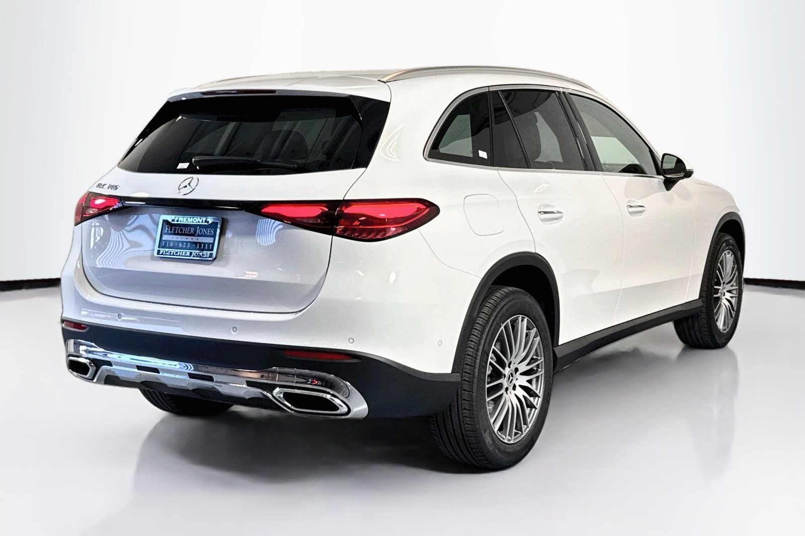 New 2026 Polar White Mercedes-Benz GLC 300 image 5