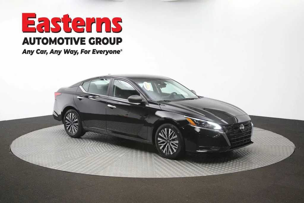 Used 2024 Black Nissan 2.5 SV image 48