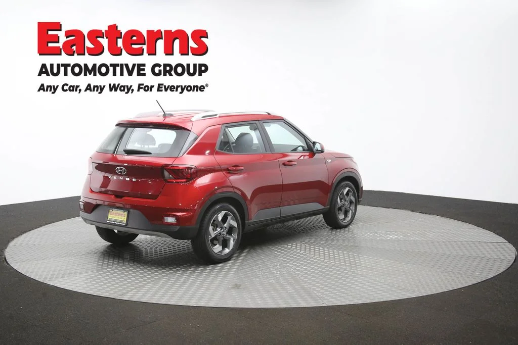 Used 2025 Red Hyundai SEL image 42
