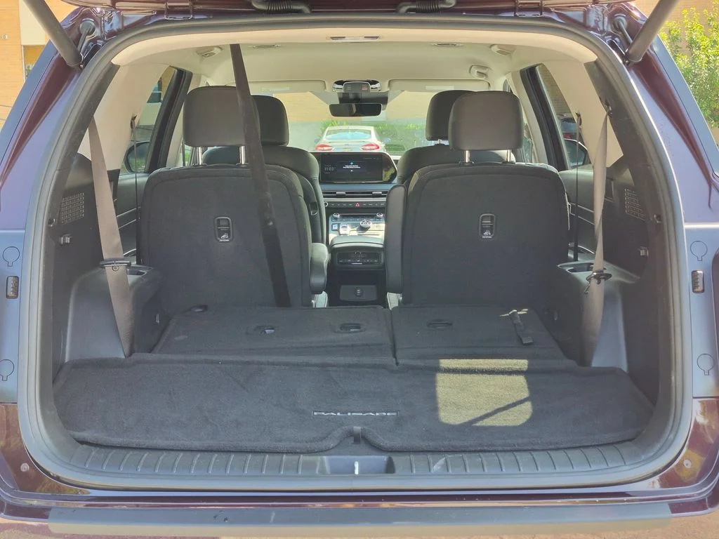Used 2024 Red Hyundai SEL image 6