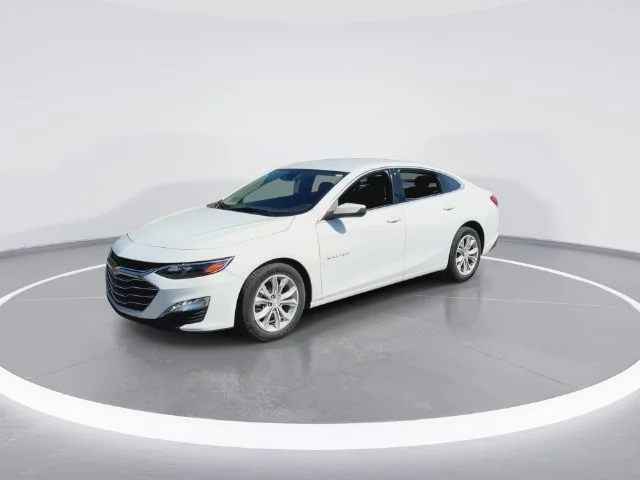 Used 2024 White Chevrolet LT image 11