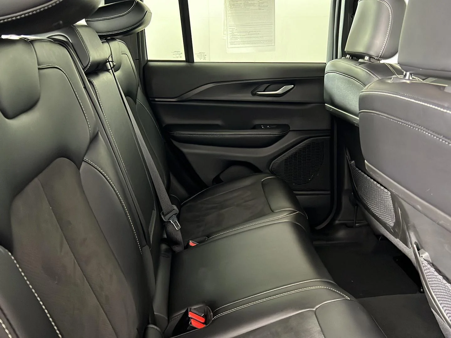 Used 2024 Velvet Red Pearlcoat Jeep Altitude X image 13