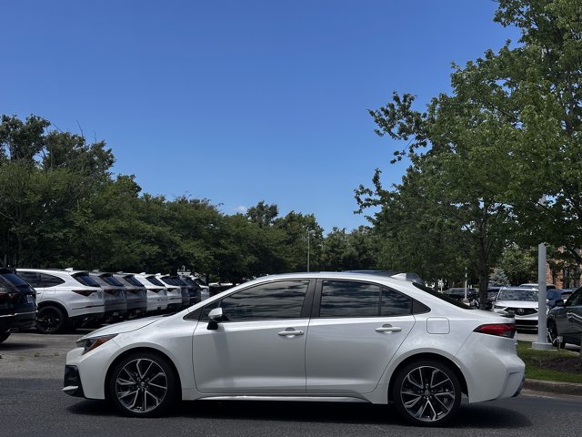 Used 2021 Blizzard Pearl Toyota XSE/Heated Seats/Sunroof image 9