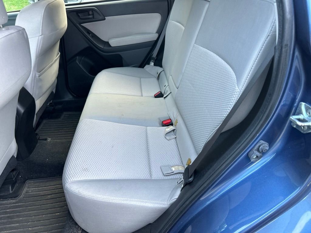 Used 2015 Blue Subaru 2.5i Premium image 15