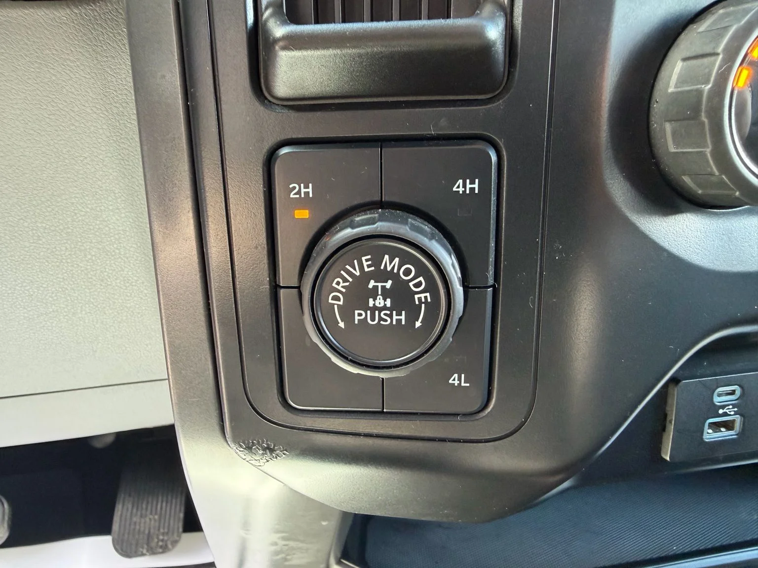 Used 2021  Ford XLT image 22