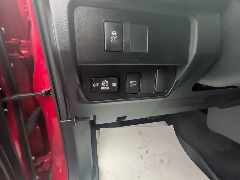 Used 2022 Red Toyota SR image 20