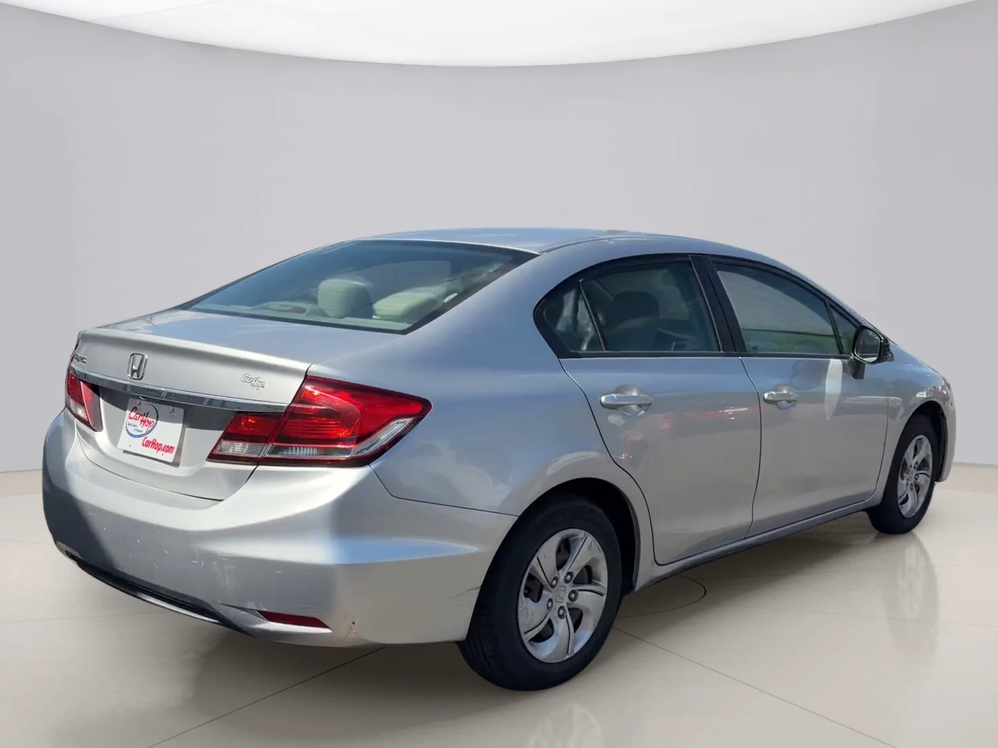 Used 2013 Silver Honda LX SEDAN image 5