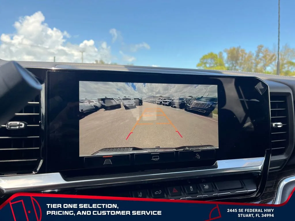 New 2026 Summit White GMC SLE image 31
