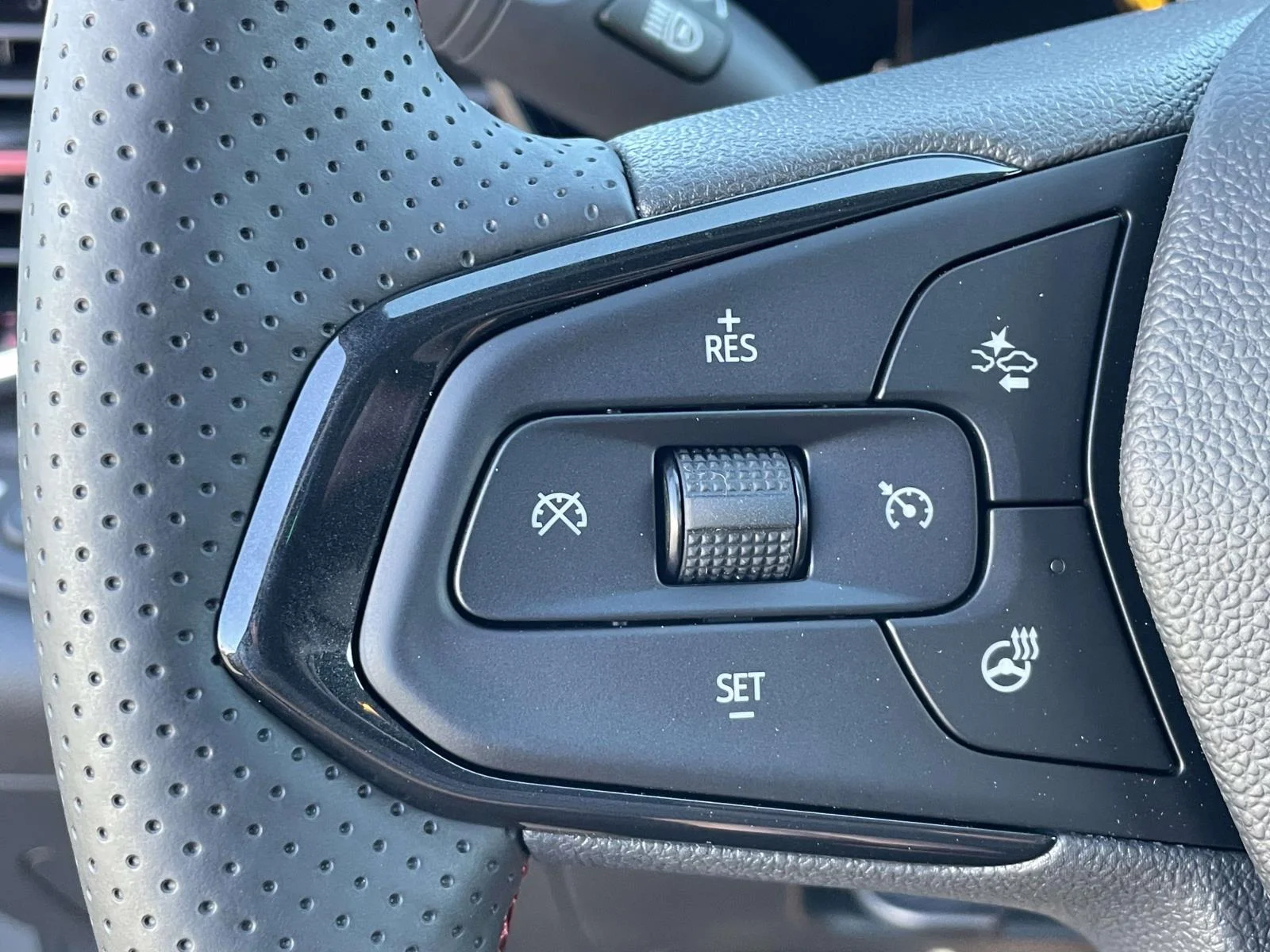 New 2026 Sterling Gray Metallic Chevrolet 2RS image 24