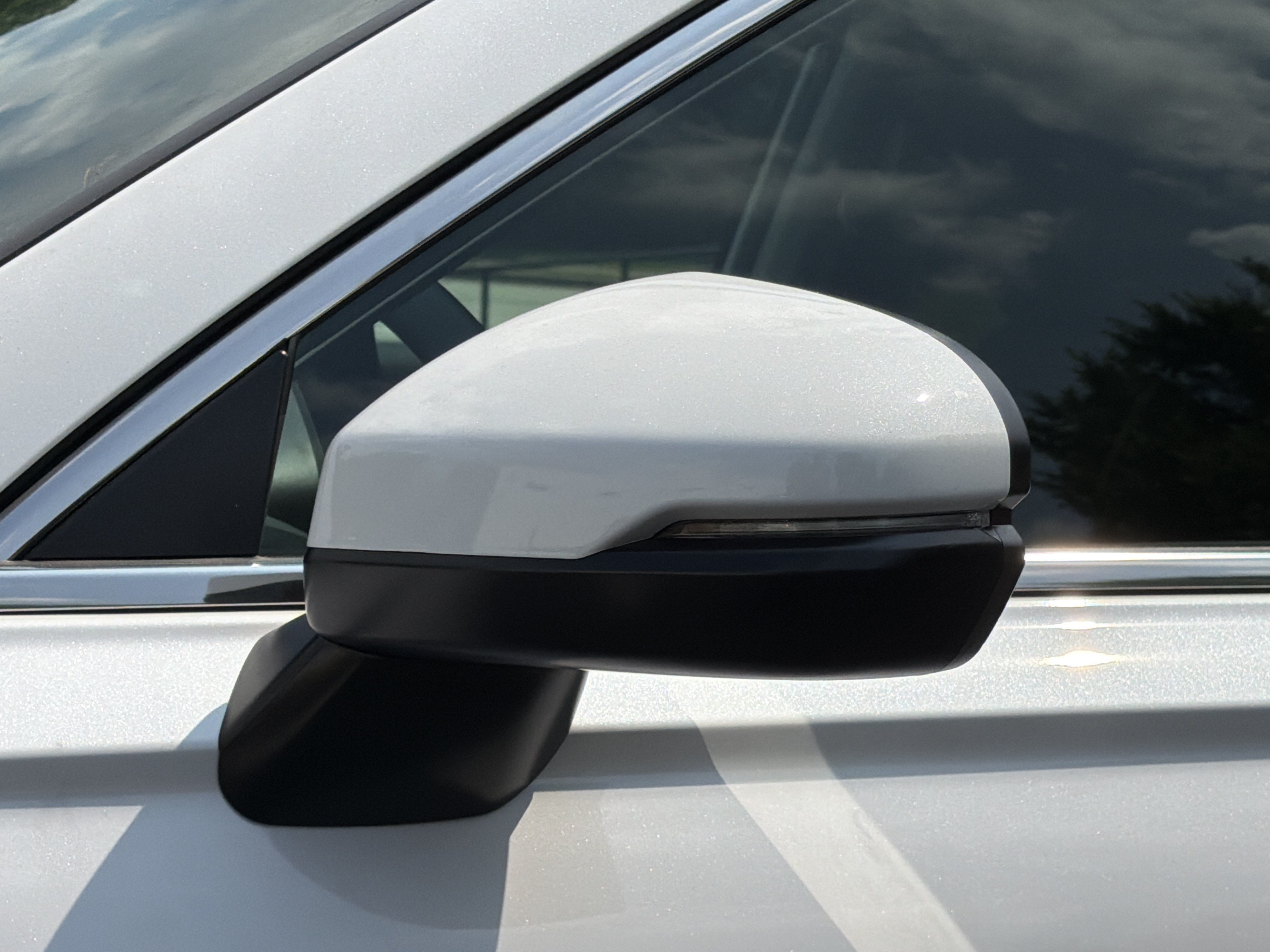 New 2026 Platinum White Pearl Honda EX image 24